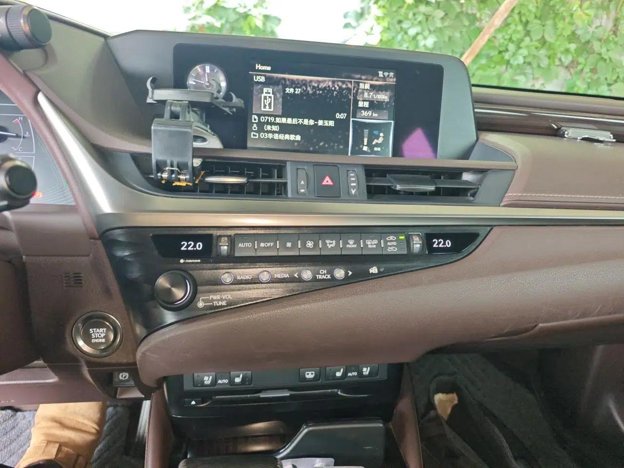 Lexus ES 2018 200 Luxury Edition China V Standard — миниатюра 13