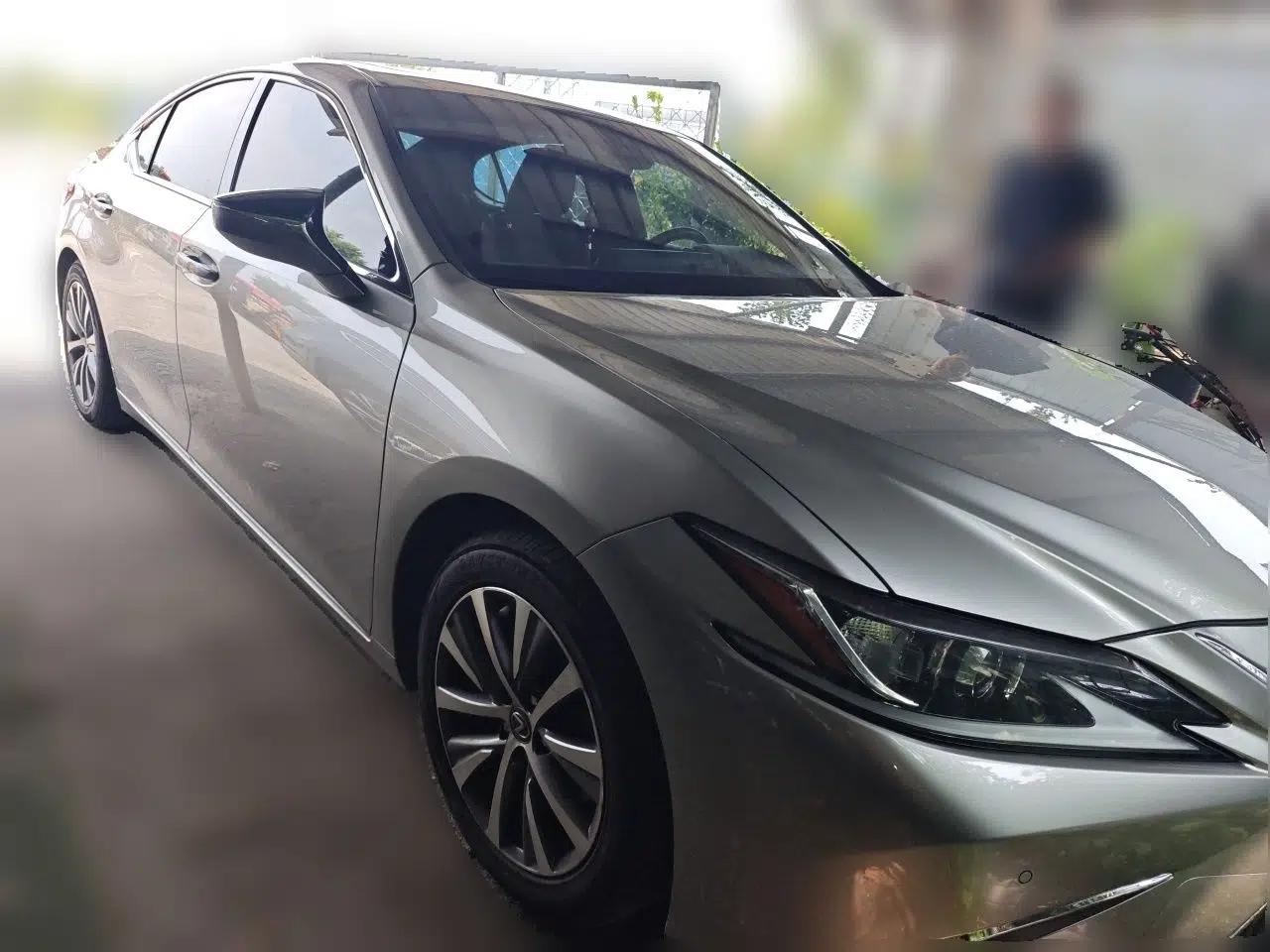 Lexus ES 2018 200 Luxury Edition China V Standard — миниатюра 3