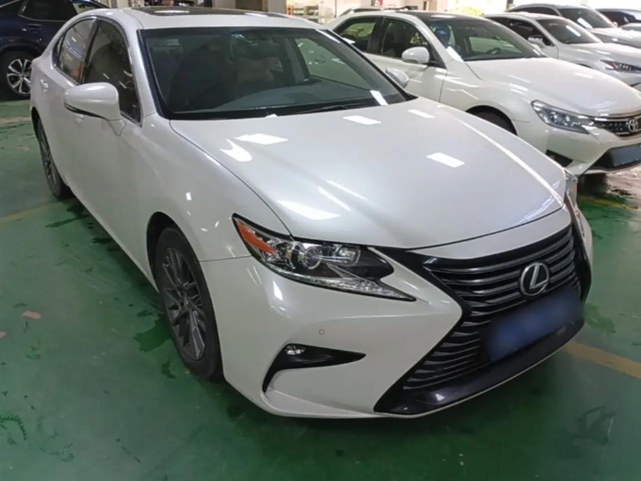 Lexus ES 2017 200 30th Anniversary Edition — миниатюра 3
