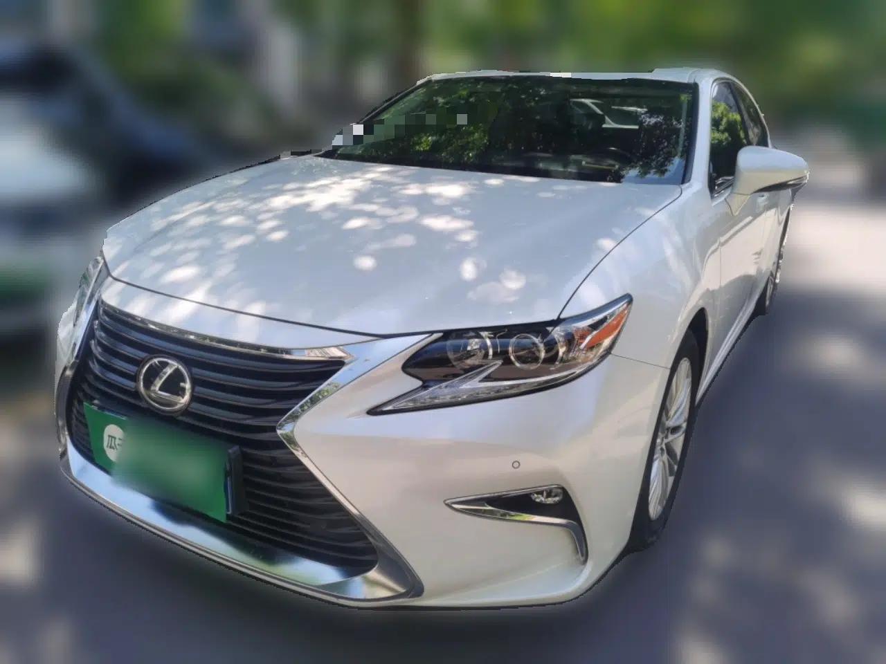 Lexus ES 2015 200 Elite Edition — миниатюра 1