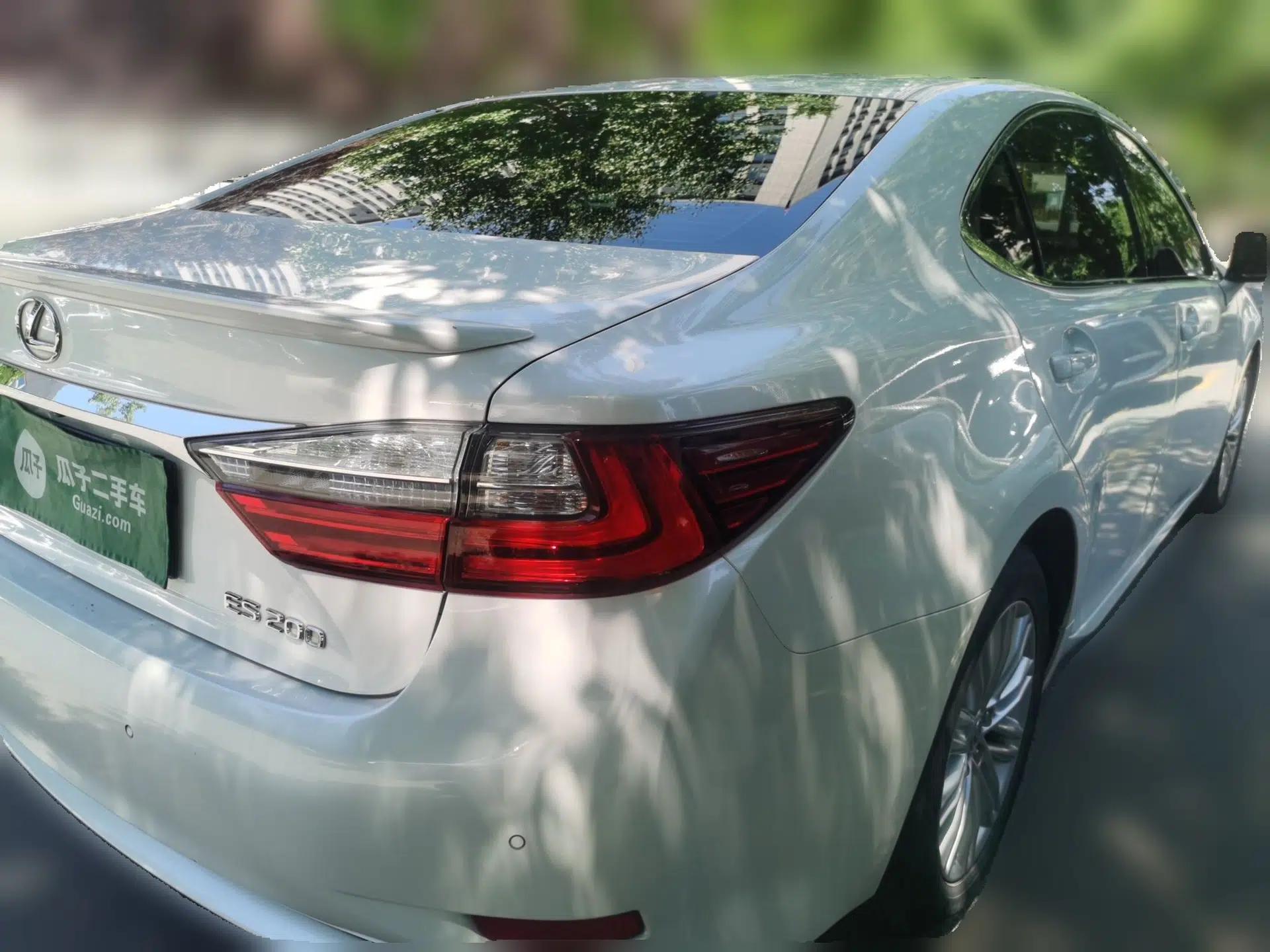 Lexus ES 2015 200 Elite Edition — миниатюра 6