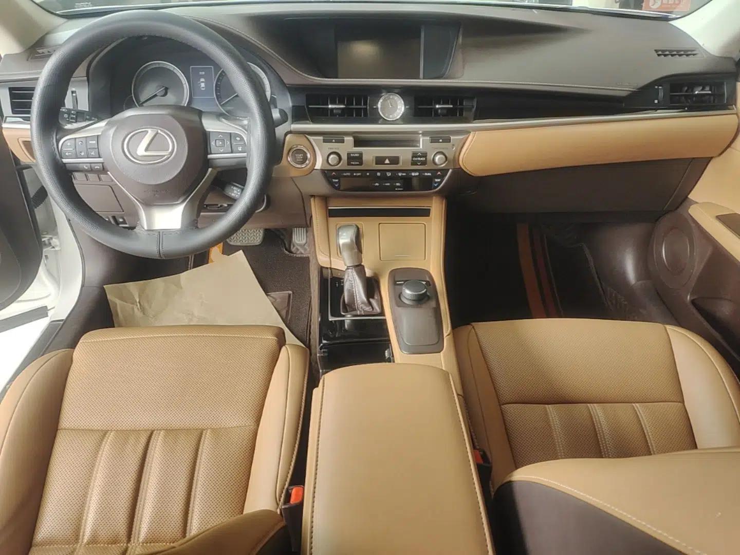 Lexus ES 2015 200 Elite Edition — миниатюра 12