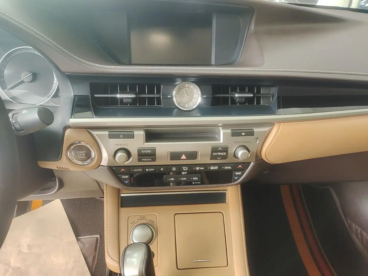 Lexus ES 2015 200 Elite Edition — миниатюра 15