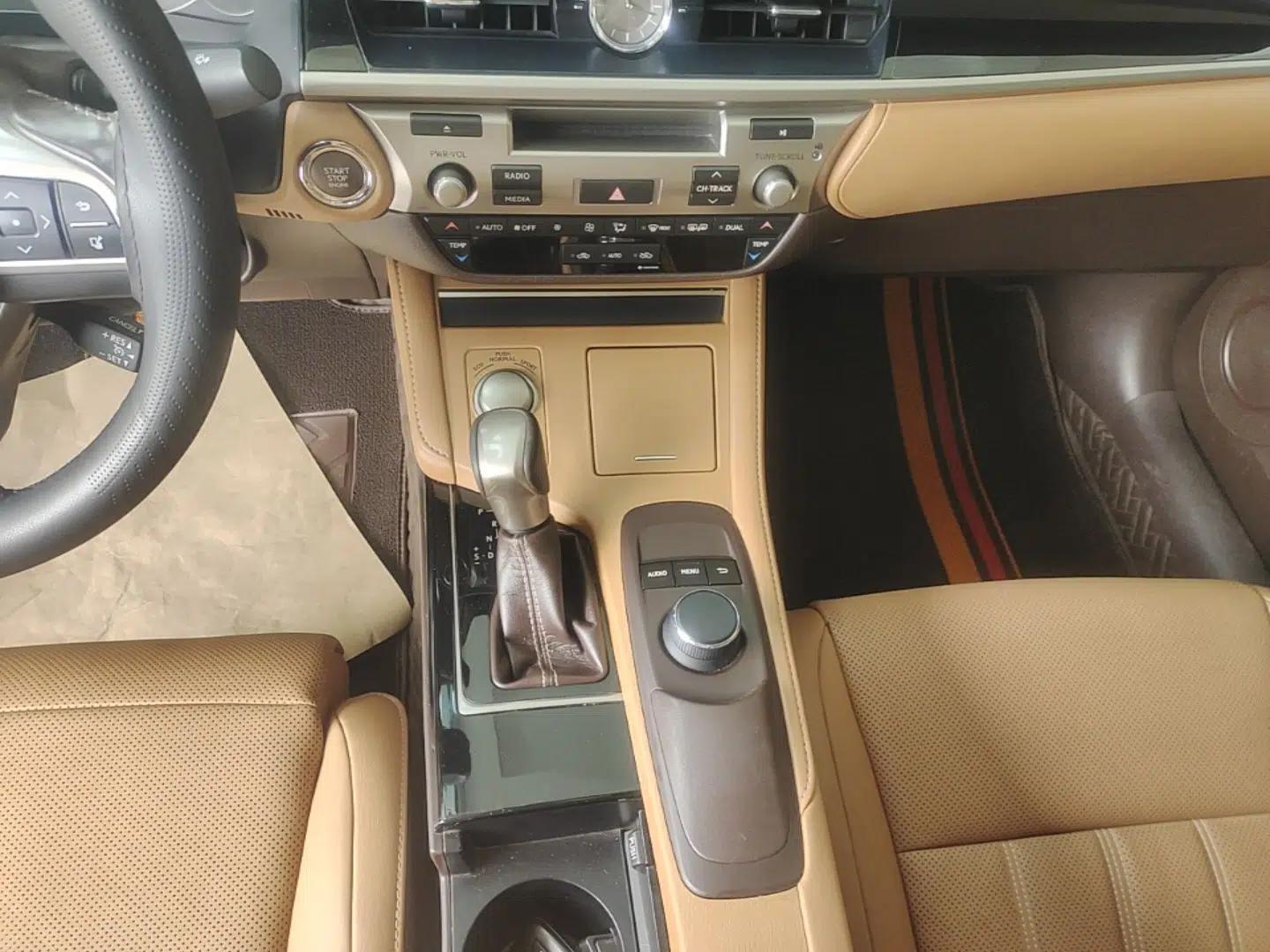 Lexus ES 2015 200 Elite Edition — миниатюра 16