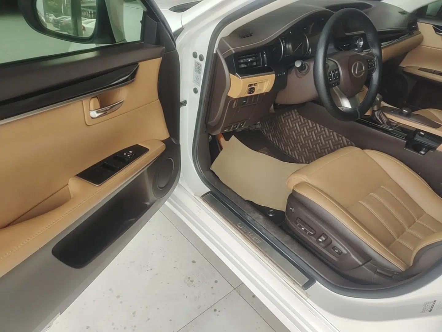 Lexus ES 2015 200 Elite Edition — миниатюра 18