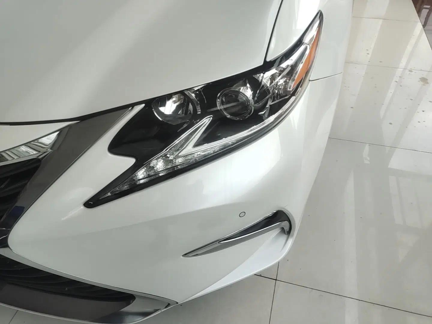 Lexus ES 2015 200 Elite Edition — миниатюра 8