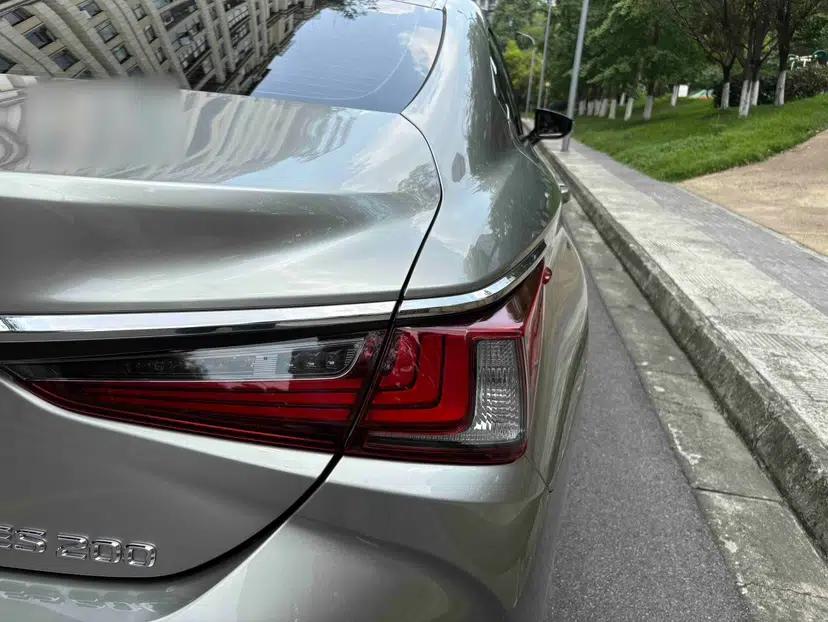 Lexus ES 2020 200 Luxury Edition — миниатюра 20