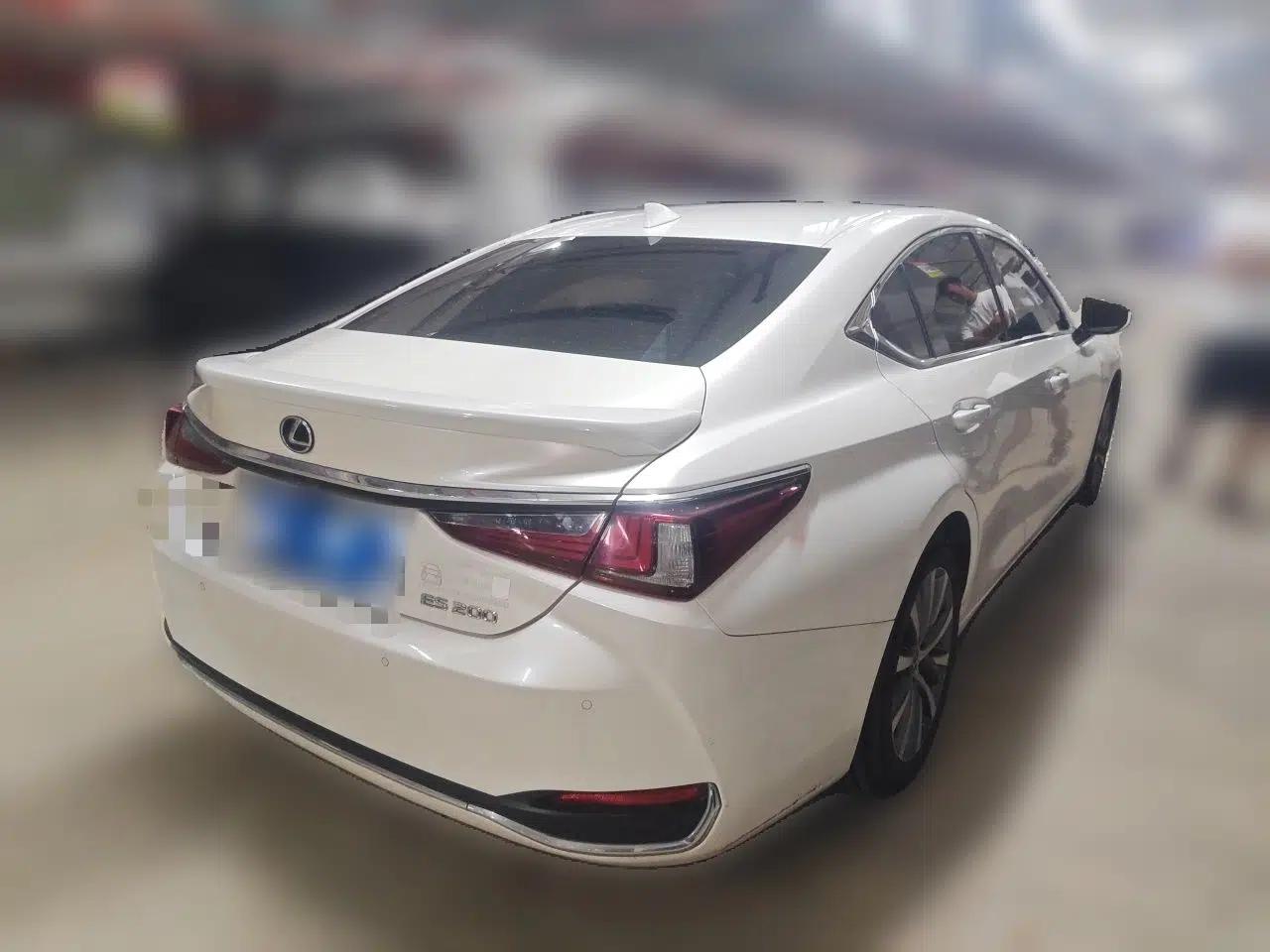 Lexus ES 2020 200 Excellence Edition — миниатюра 6