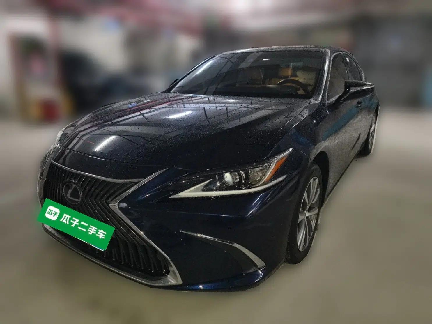 Lexus ES 2020 200 Excellence Edition — миниатюра 1