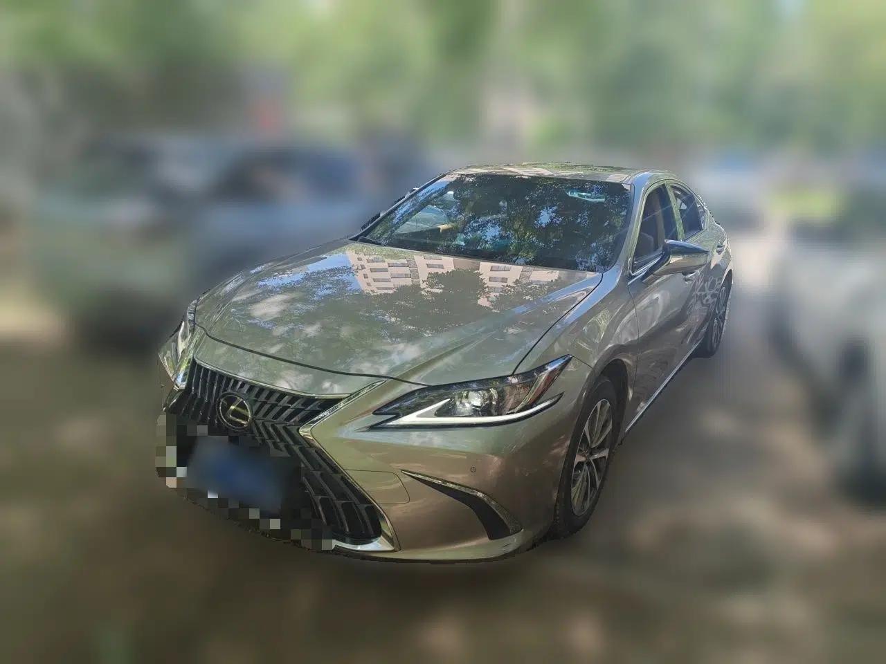 Lexus ES 2022 200 Luxury Edition — миниатюра 1