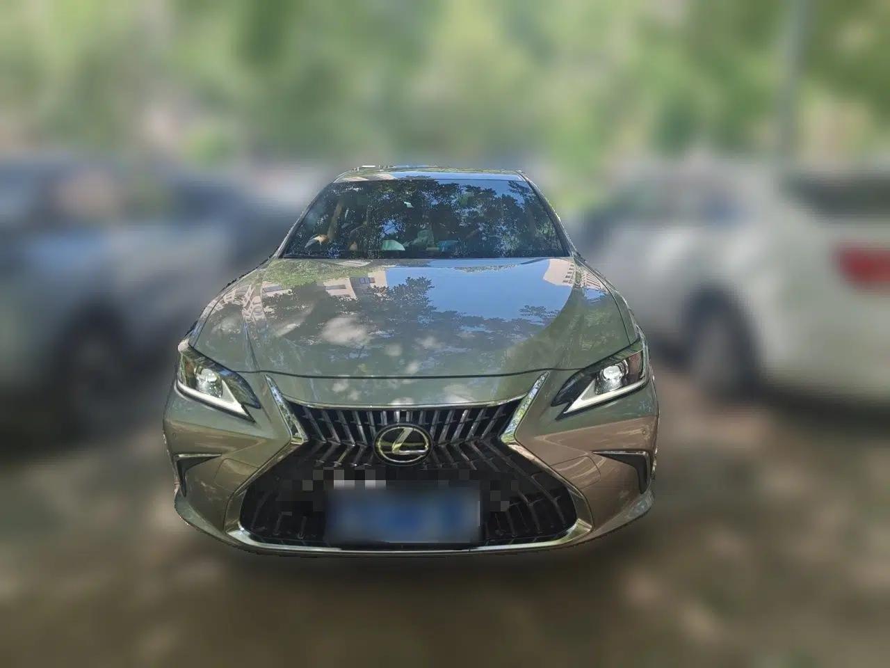 Lexus ES 2022 200 Luxury Edition — миниатюра 2