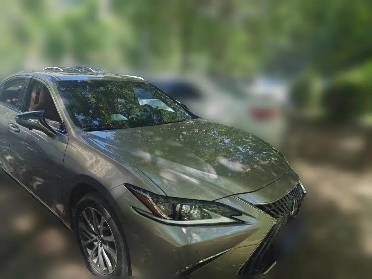 Lexus ES 2022 200 Luxury Edition — миниатюра 3