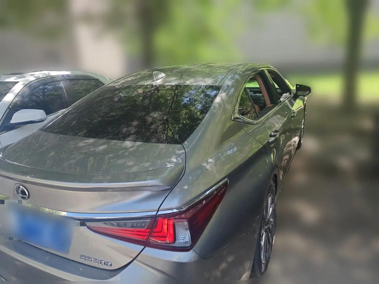 Lexus ES 2022 200 Luxury Edition — миниатюра 6