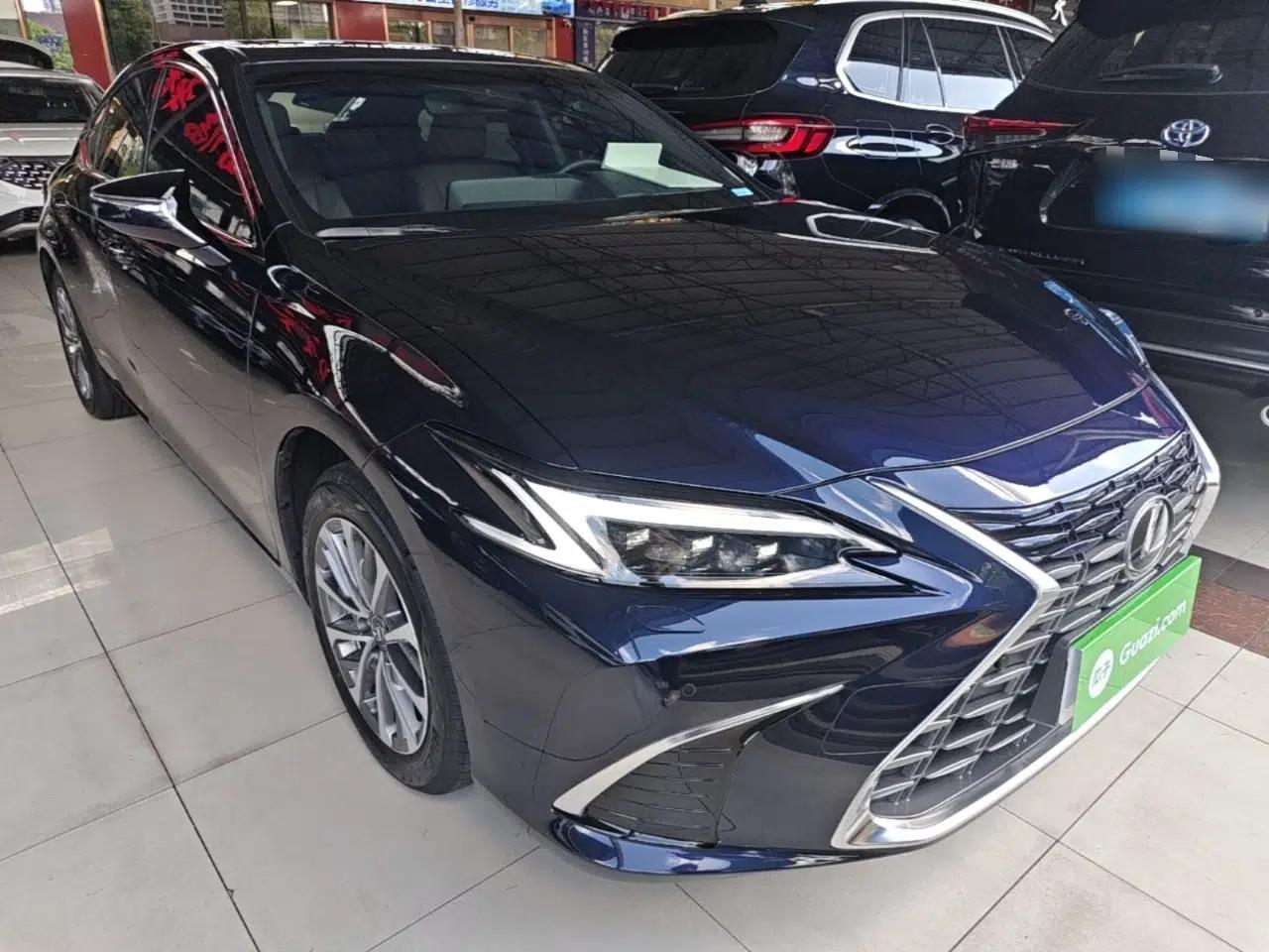 Lexus ES 2025 200 Premium Edition — миниатюра 3