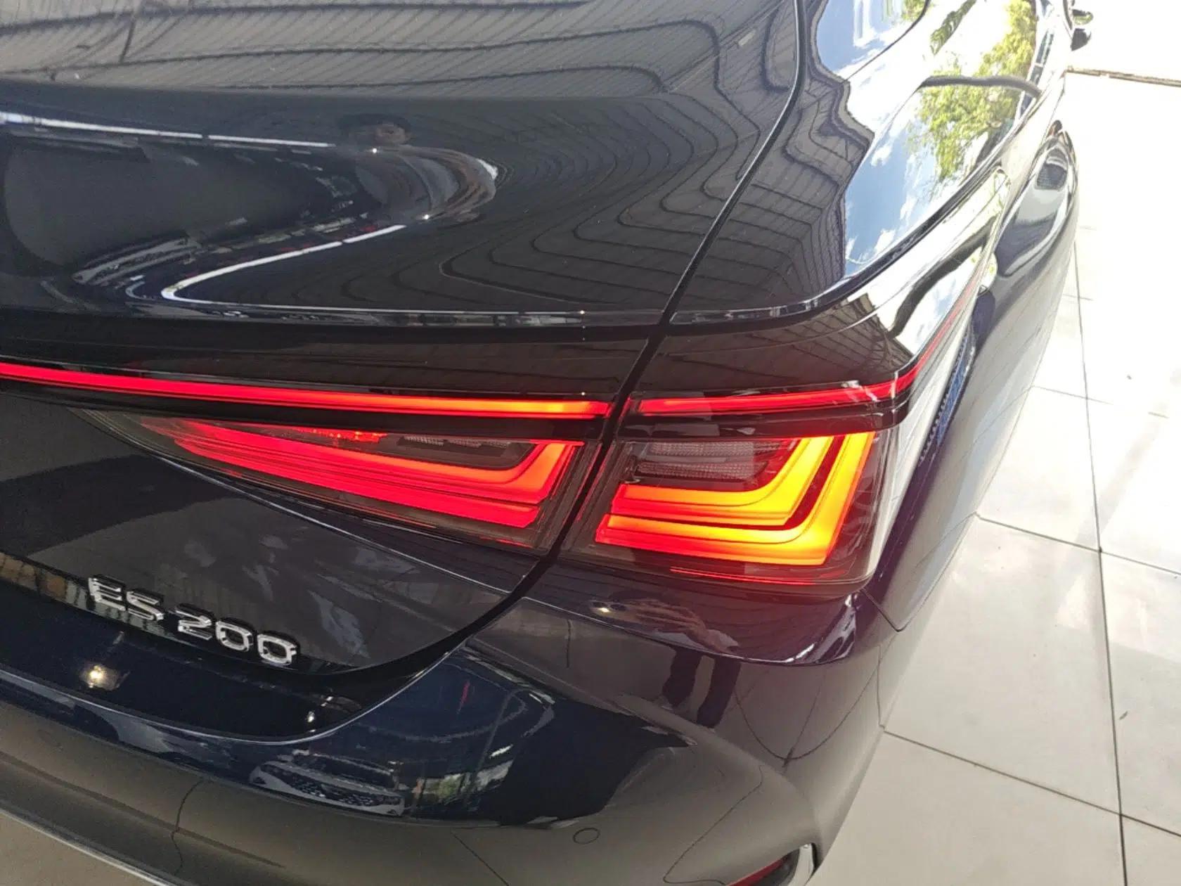 Lexus ES 2025 200 Premium Edition — миниатюра 9