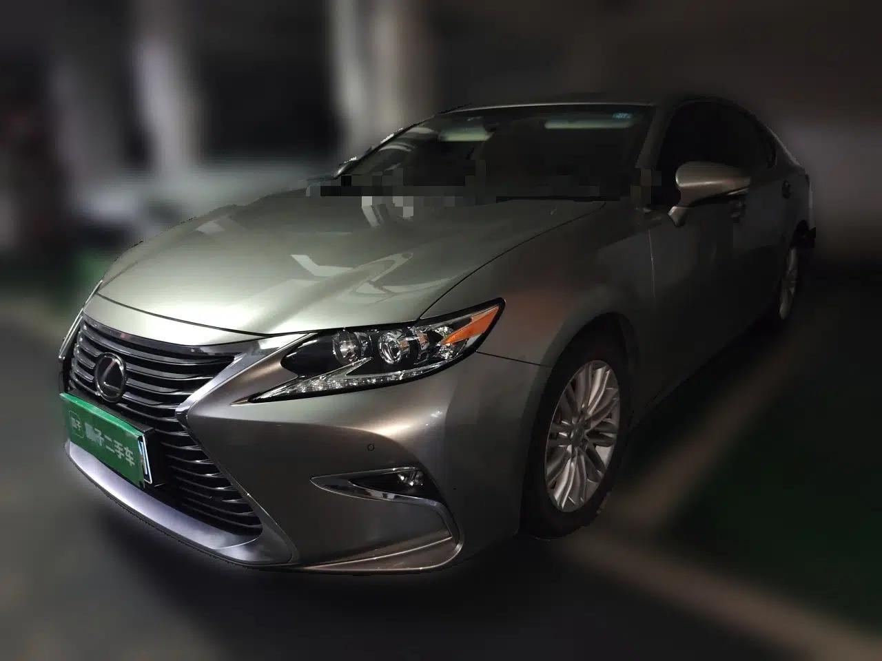 Lexus ES 2015 200 Comfort Edition — миниатюра 1