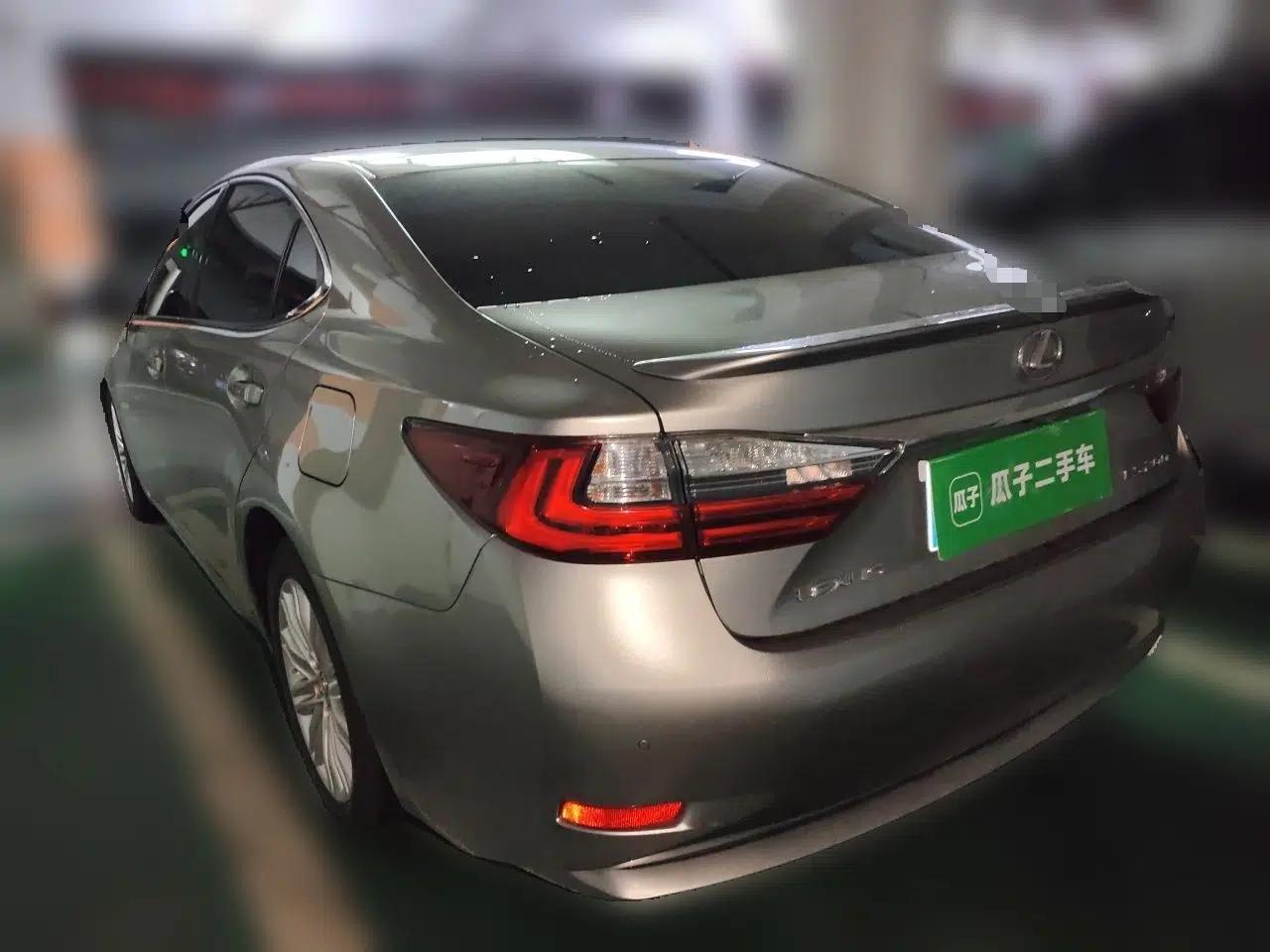 Lexus ES 2015 200 Comfort Edition — миниатюра 4