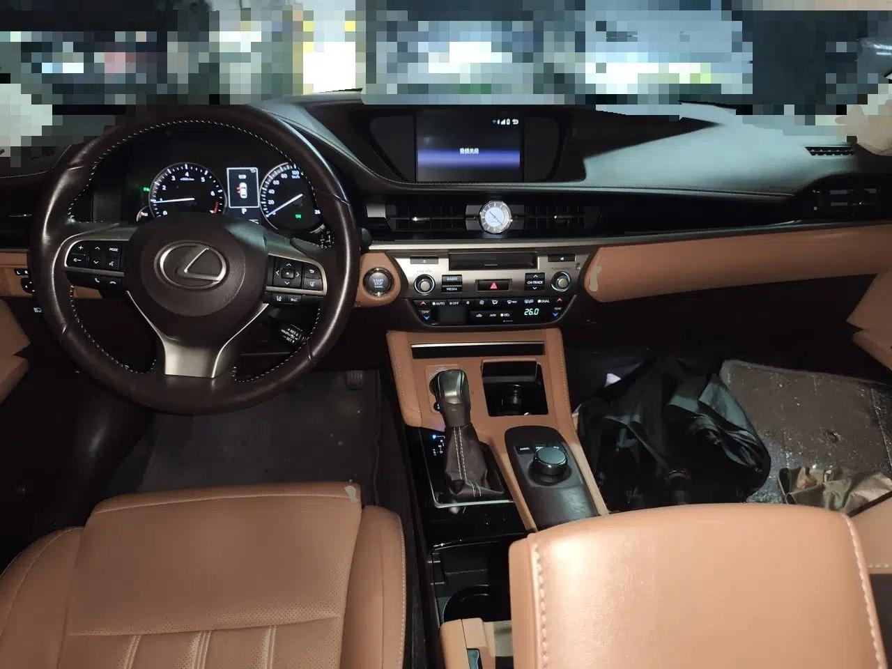 Lexus ES 2015 200 Comfort Edition — миниатюра 9