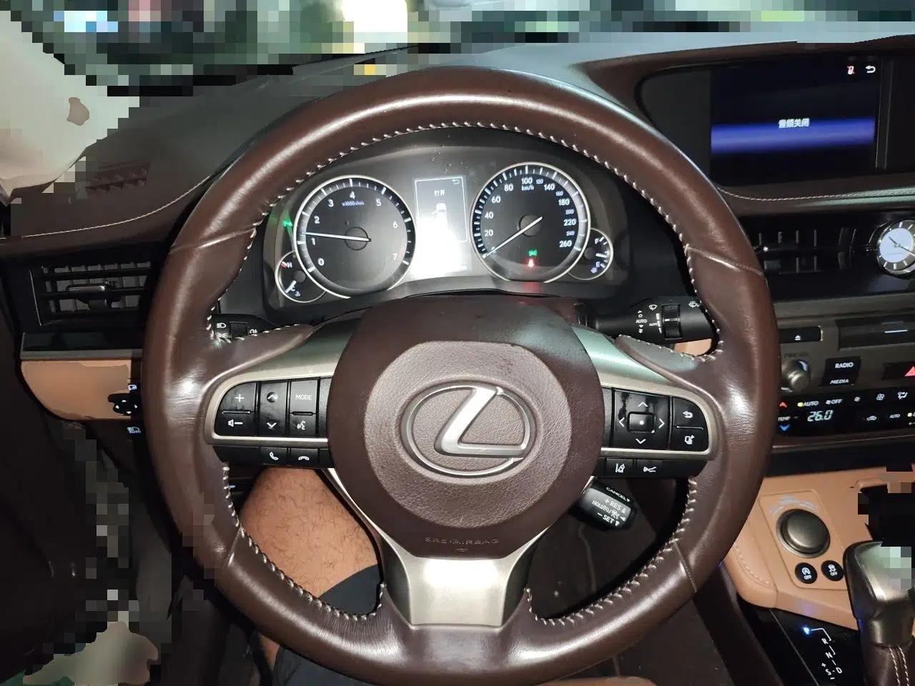 Lexus ES 2015 200 Comfort Edition — миниатюра 10