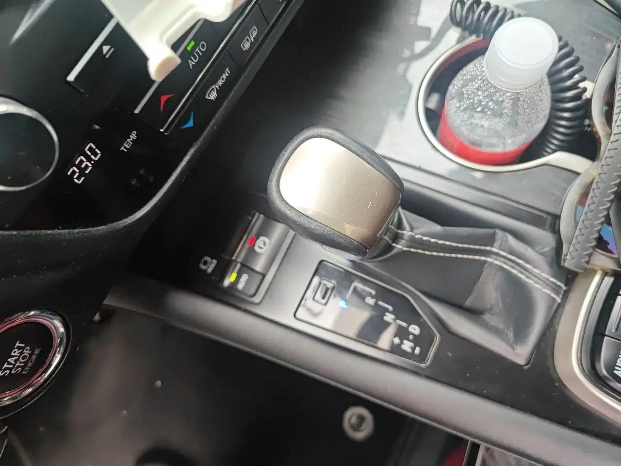 Lexus RX 2016 300 Two-Wheel Drive Elite Version China V Standard — миниатюра 13