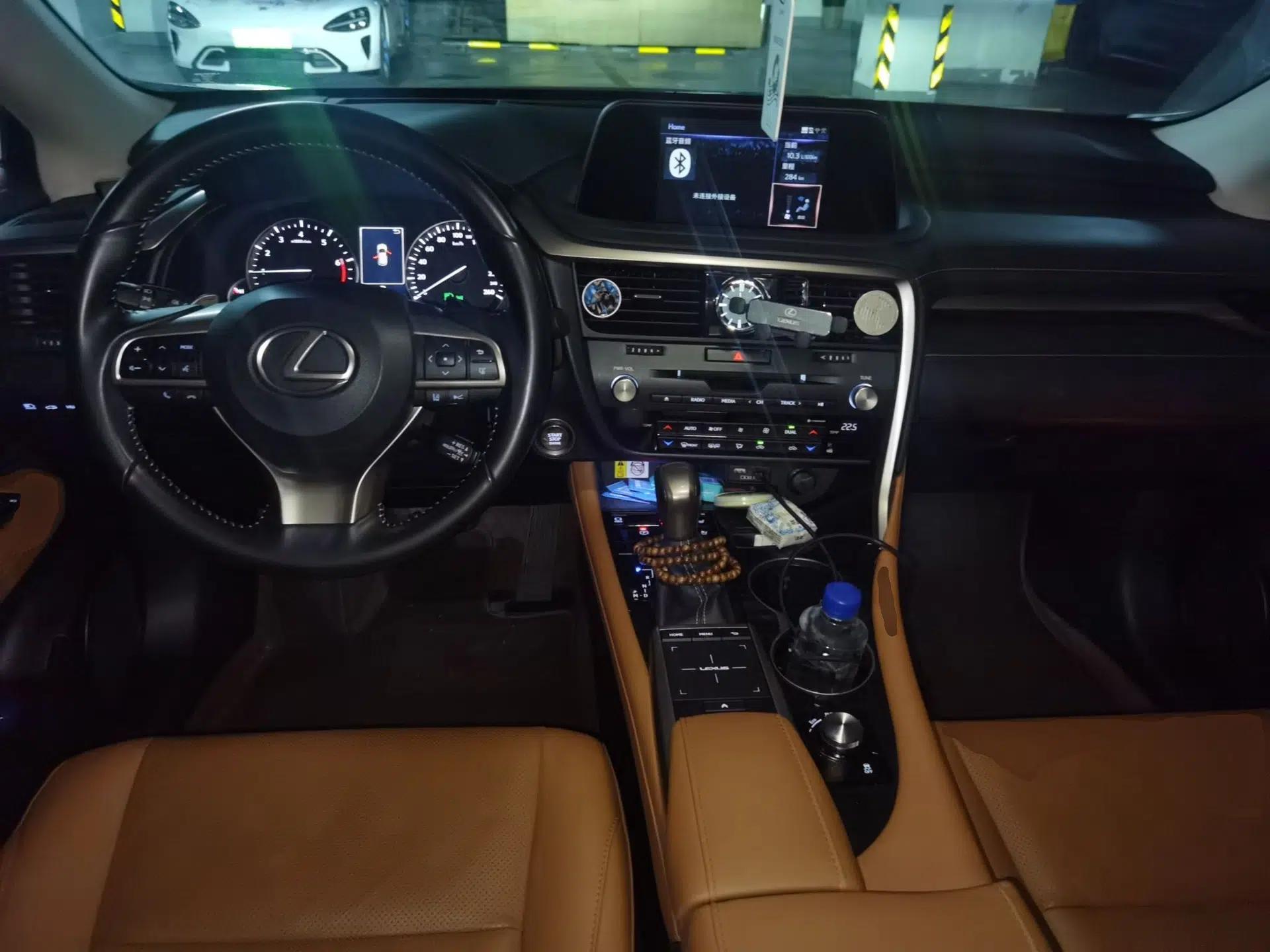 Lexus RX 2020 Revised Version 300 Two-Wheel Drive Comfort Edition — миниатюра 9