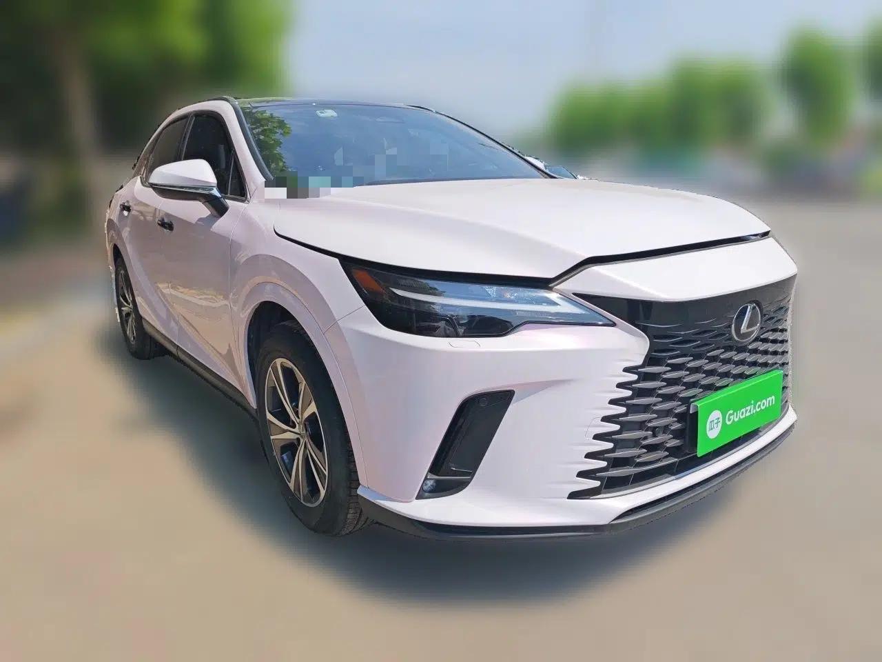 Lexus RX 2023 350h Two-Wheel Drive Comfort Edition — миниатюра 3