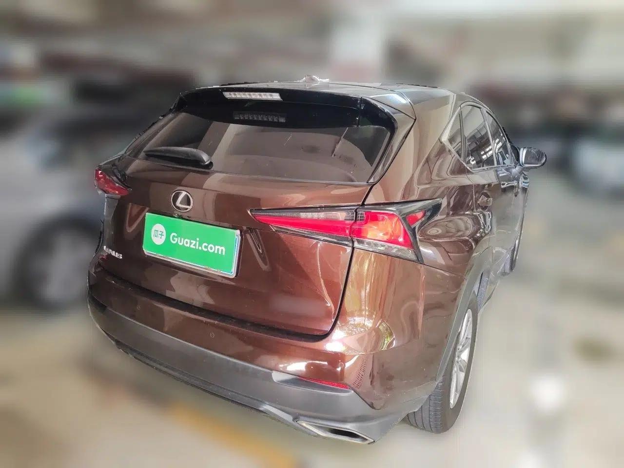 Lexus NX 2017 300 Front-Wheel-Drive Limited Edition — миниатюра 6