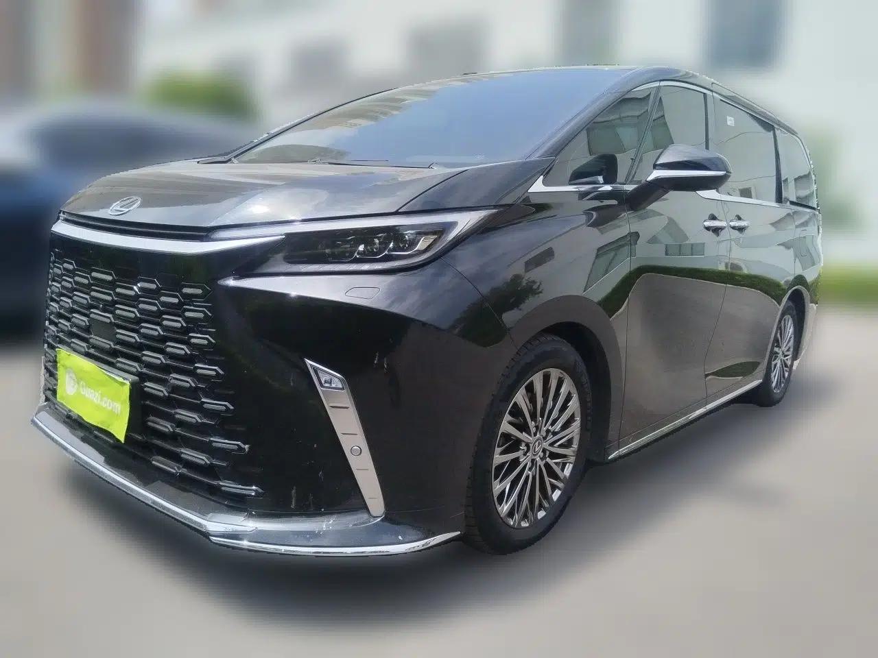 Lexus LM 2023 500h Six-Seater Prestige Edition — миниатюра 1