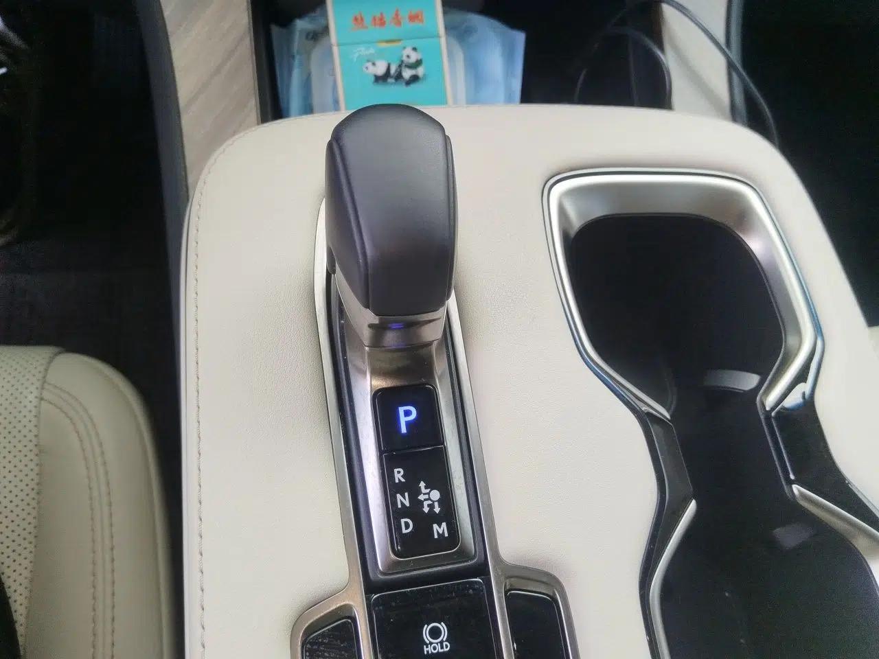 Lexus LM 2023 500h Six-Seater Prestige Edition — миниатюра 14