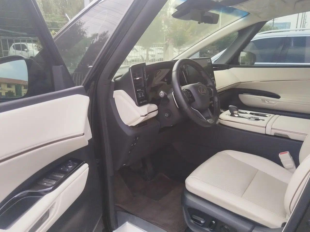 Lexus LM 2023 500h Six-Seater Prestige Edition — миниатюра 16