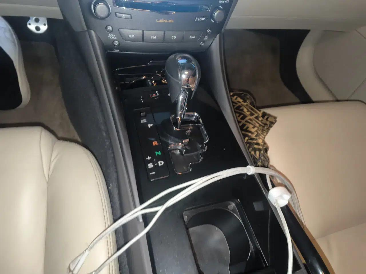 Lexus IS 2011 250 Windstorm Edition — миниатюра 14