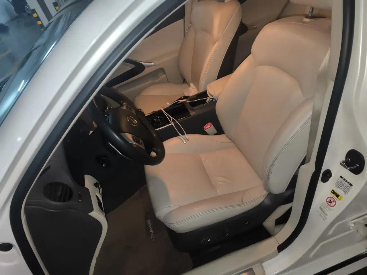 Lexus IS 2011 250 Windstorm Edition — миниатюра 15