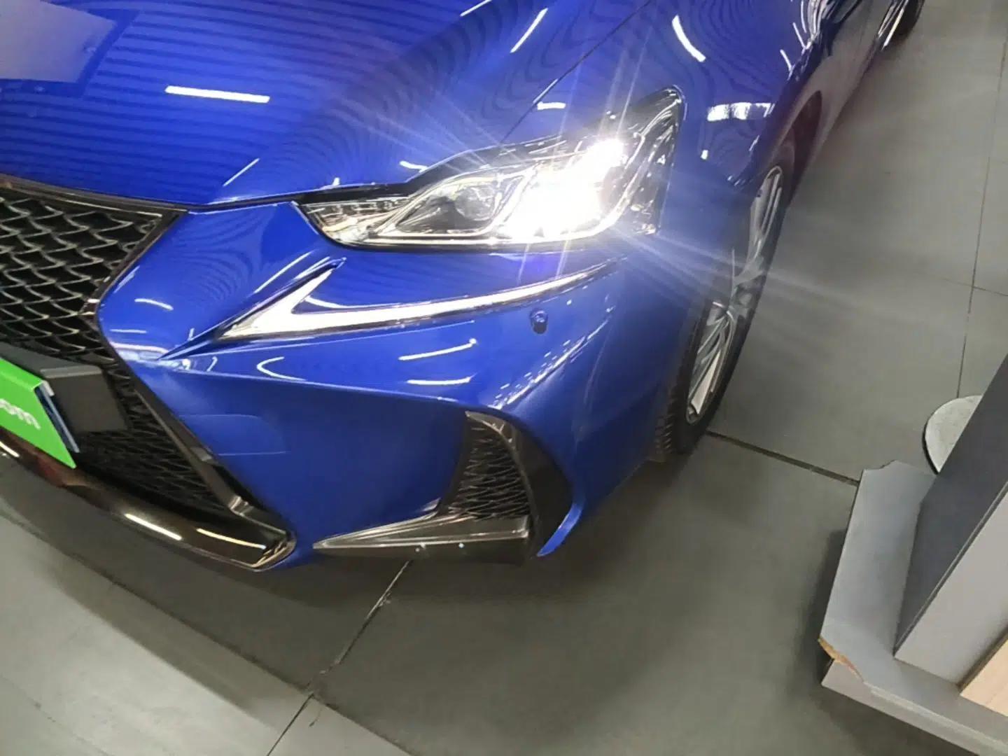 Lexus IS 2017 300 F SPORT Edition — миниатюра 8