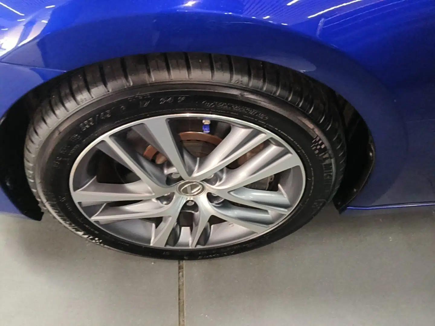 Lexus IS 2017 300 F SPORT Edition — миниатюра 10