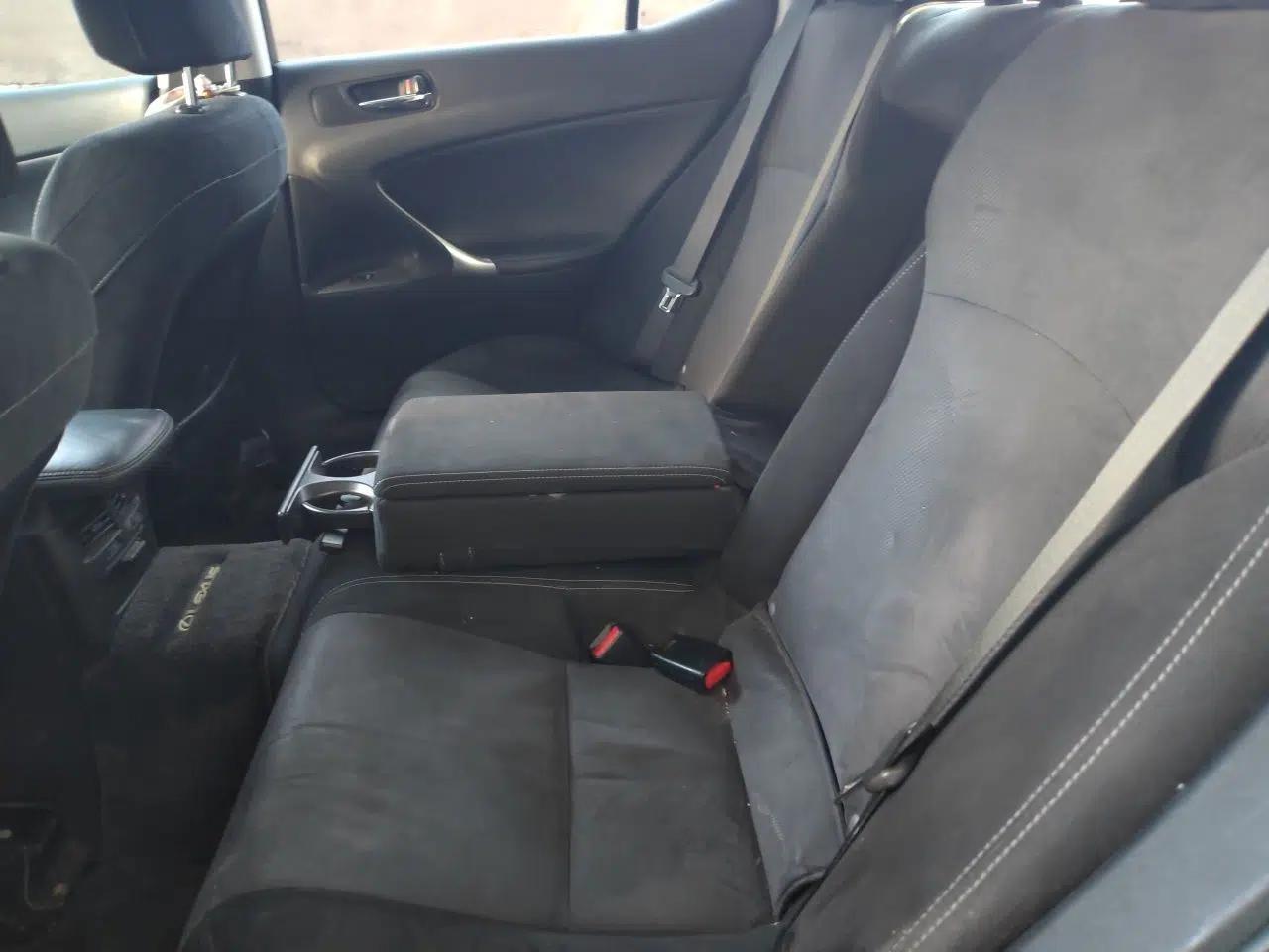 Lexus IS 2009 300 — миниатюра 17