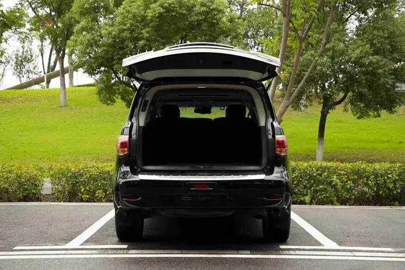 Infiniti QX80 2016 5.6L 4WD — миниатюра 20