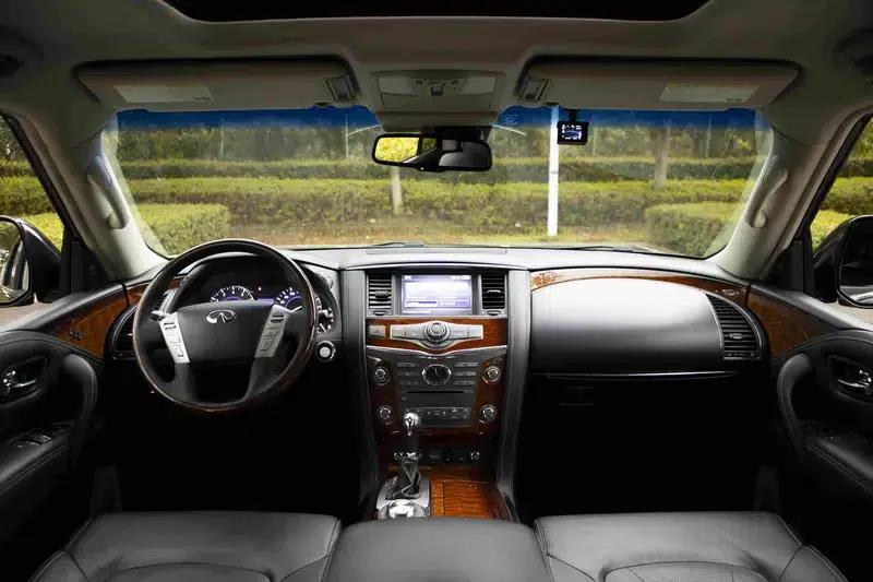 Infiniti QX80 2016 5.6L 4WD — миниатюра 21