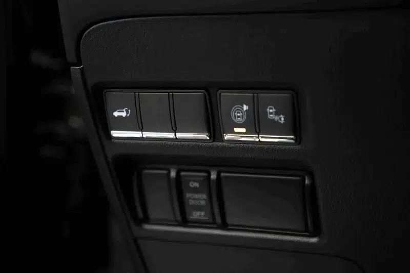 Infiniti QX80 2016 5.6L 4WD — миниатюра 25