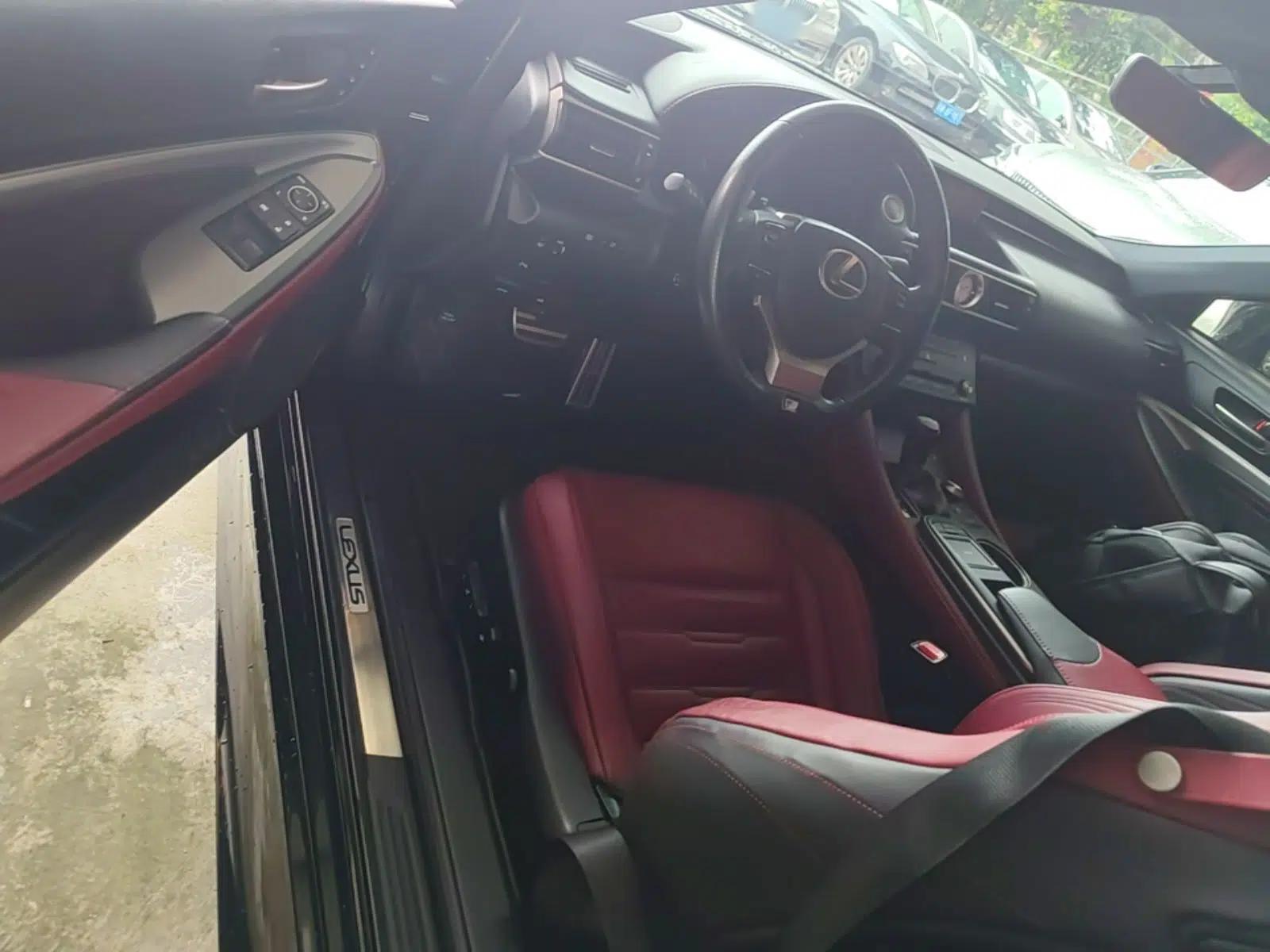 Lexus RC 2016 200t F SPORT Edition — миниатюра 18