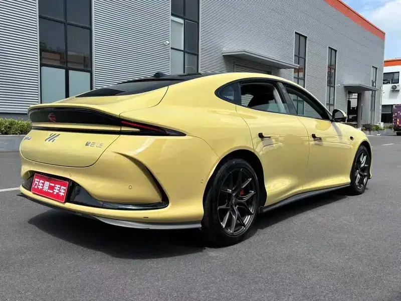 Zhiji L6 2024 Max Standard Edition 75kWh — миниатюра 5