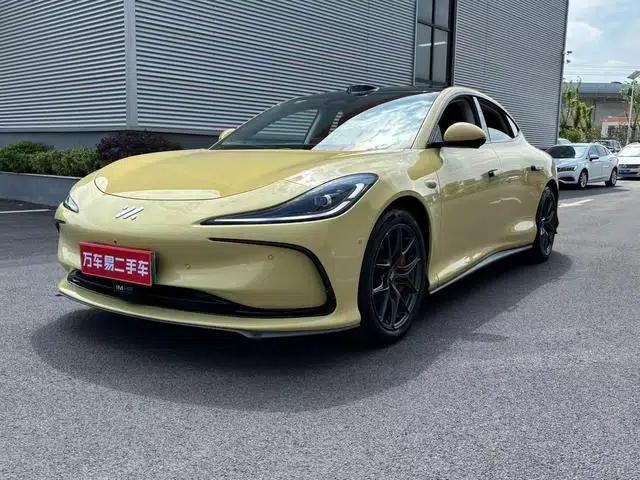 Zhiji L6 2024 Max Standard Edition 75kWh