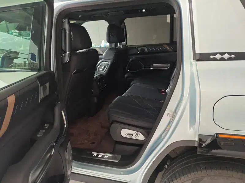 Leopard 8 2025 Smart & Brave Flagship Edition 7-Seater — миниатюра 8