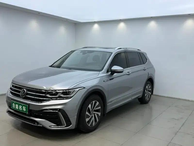Tiguan L PHEV 2022 430PHEV Plug-in Hybrid Premium Edition — миниатюра 1