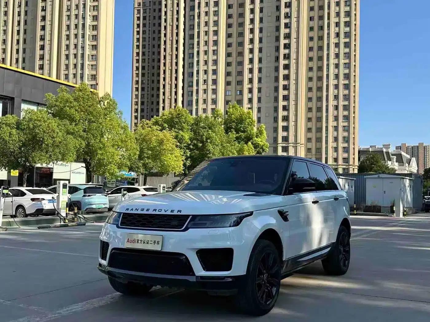 Range Rover Sport Hybrid 2018 P400e — миниатюра 1