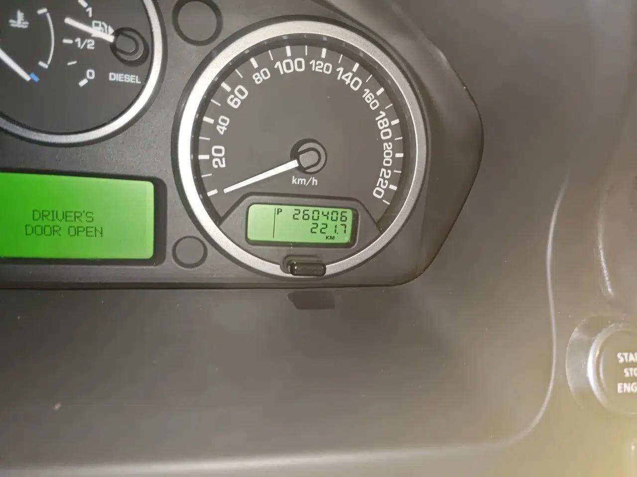 Land Rover Freelander 2 2011 2.2T SD4 SE Diesel Edition — миниатюра 12
