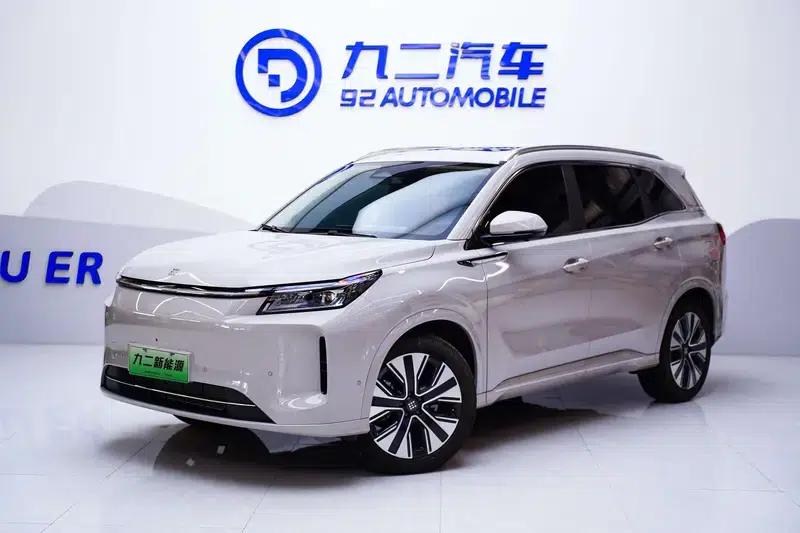 Blue Electric E5 PLUS 2026 Standard Range AWD Performance Ultra — миниатюра 1