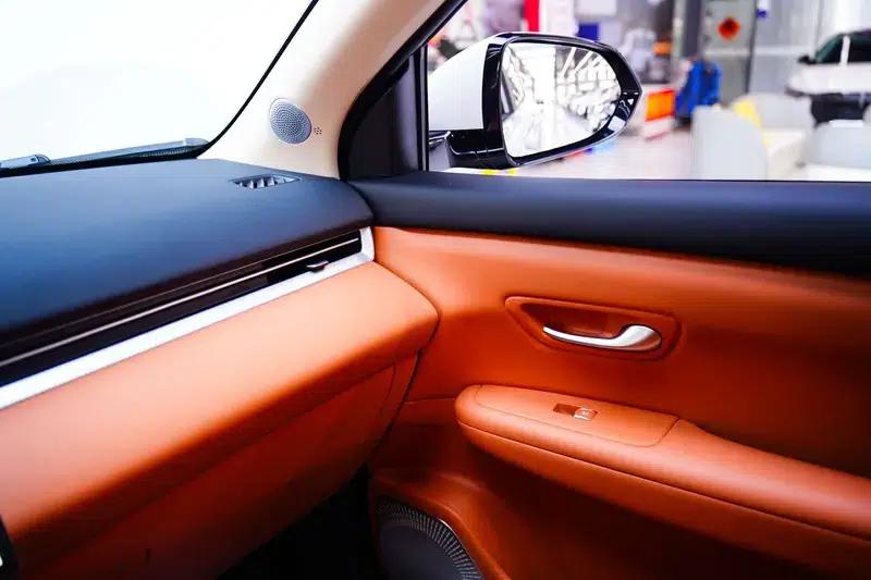 Blue Electric E5 PLUS 2026 Standard Range AWD Performance Ultra — миниатюра 6