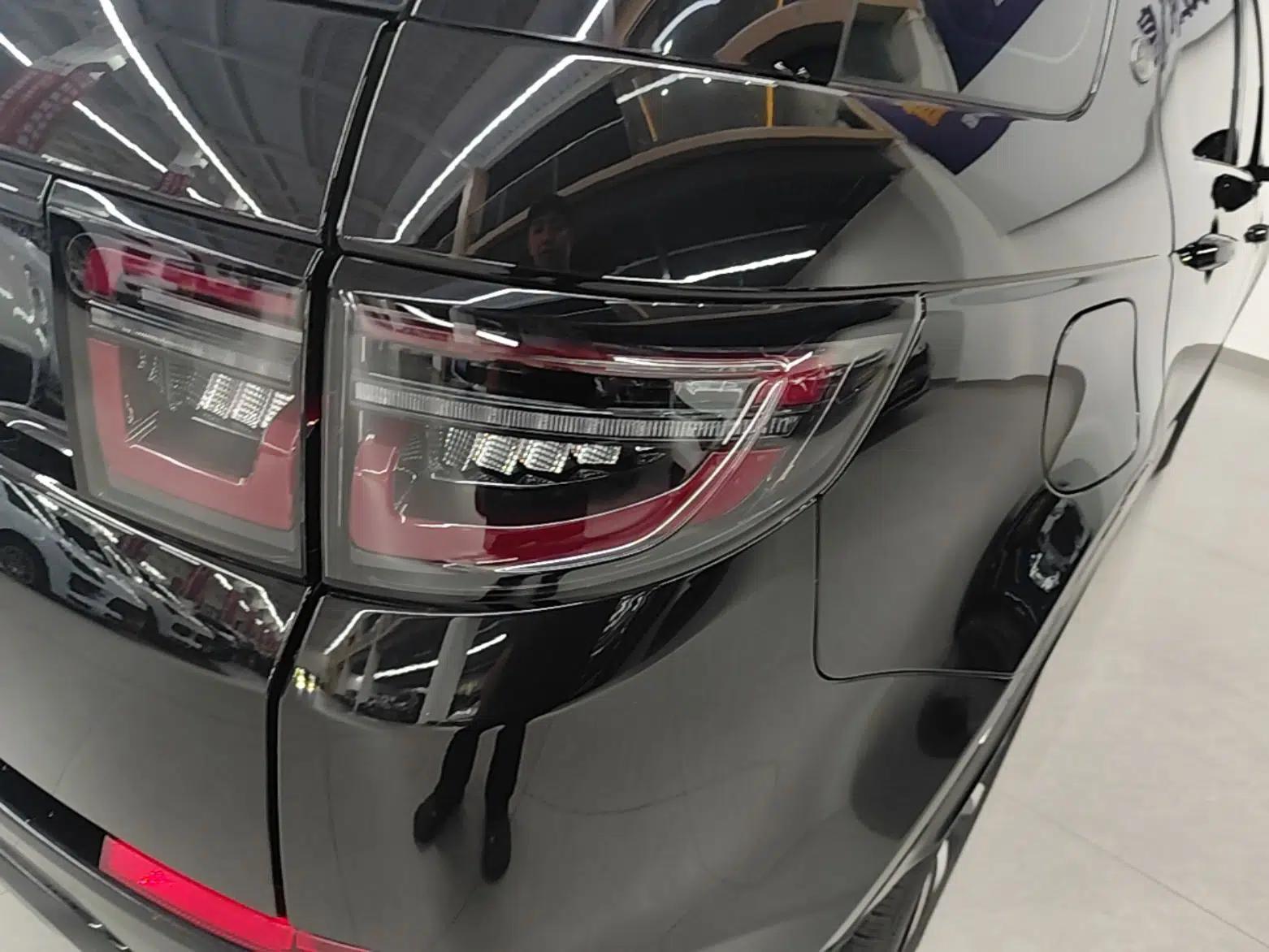Land Rover Discovery Sport New Energy 2022 P300e Performance Tech Edition — миниатюра 9