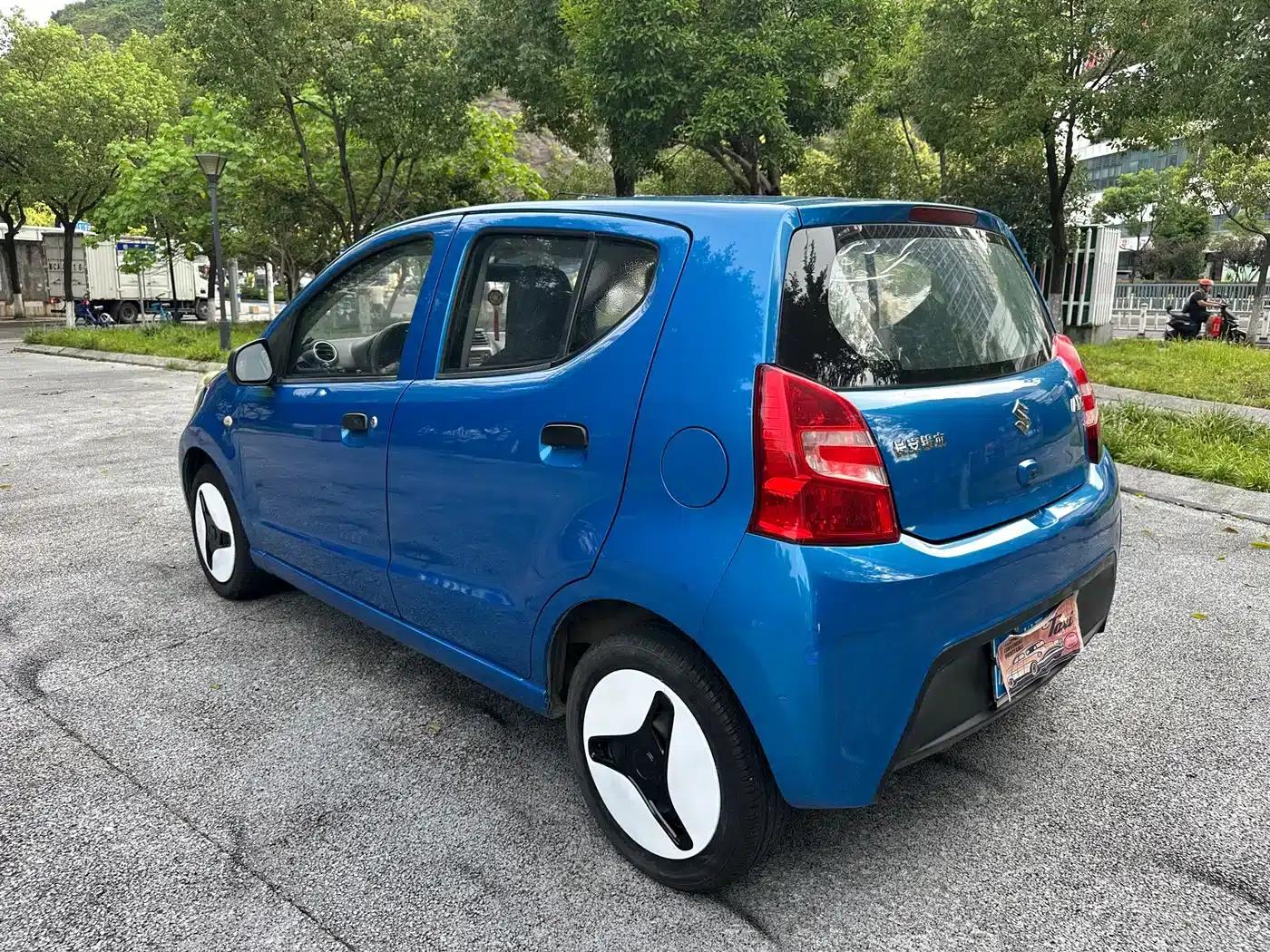 Alto 2013 1.0L Manual Comfort Model — миниатюра 5