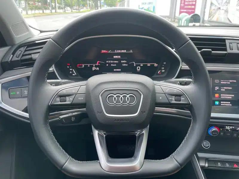 Audi Q3 2023 35 TFSI Fashion Dynamic Edition — миниатюра 12